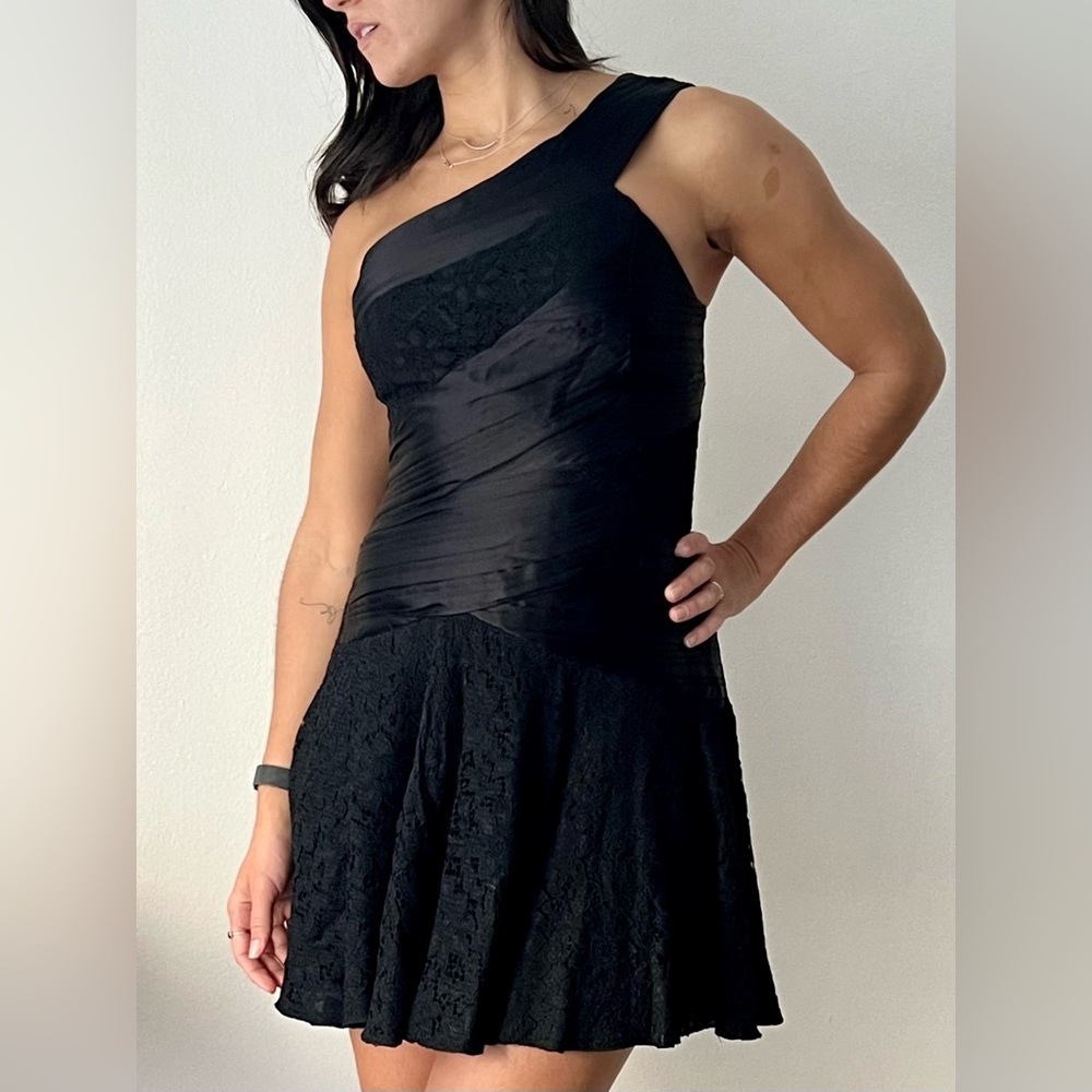 Alice + Olivia cocktail silk dress